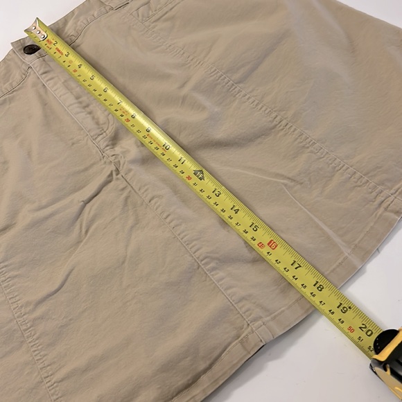 (16) White Stag beige skort - Picture 5 of 9